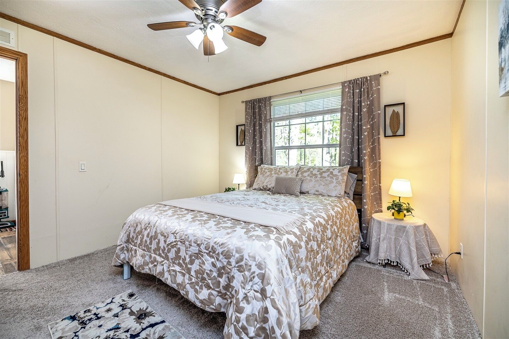 2 bedrooms, desk, iron/ironing board, free WiFi