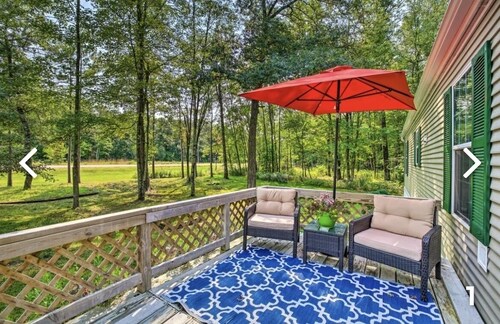 Hatfield Cabin w/ heated/cooled 2 stall garage on UTV trails w/ample parking!