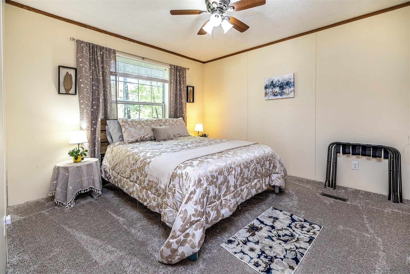 2 bedrooms, desk, iron/ironing board, free WiFi