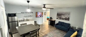 ★2/1★Central★Location★☀2-Mile LEGOLAND&Dining☀