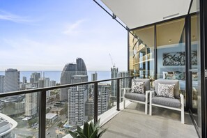 2 Bedroom Ocean View | Terraza o patio