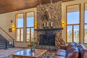 Interior - Free Ski Shuttle, Cozy Condo, Hot Tub, Pool! (Durango)