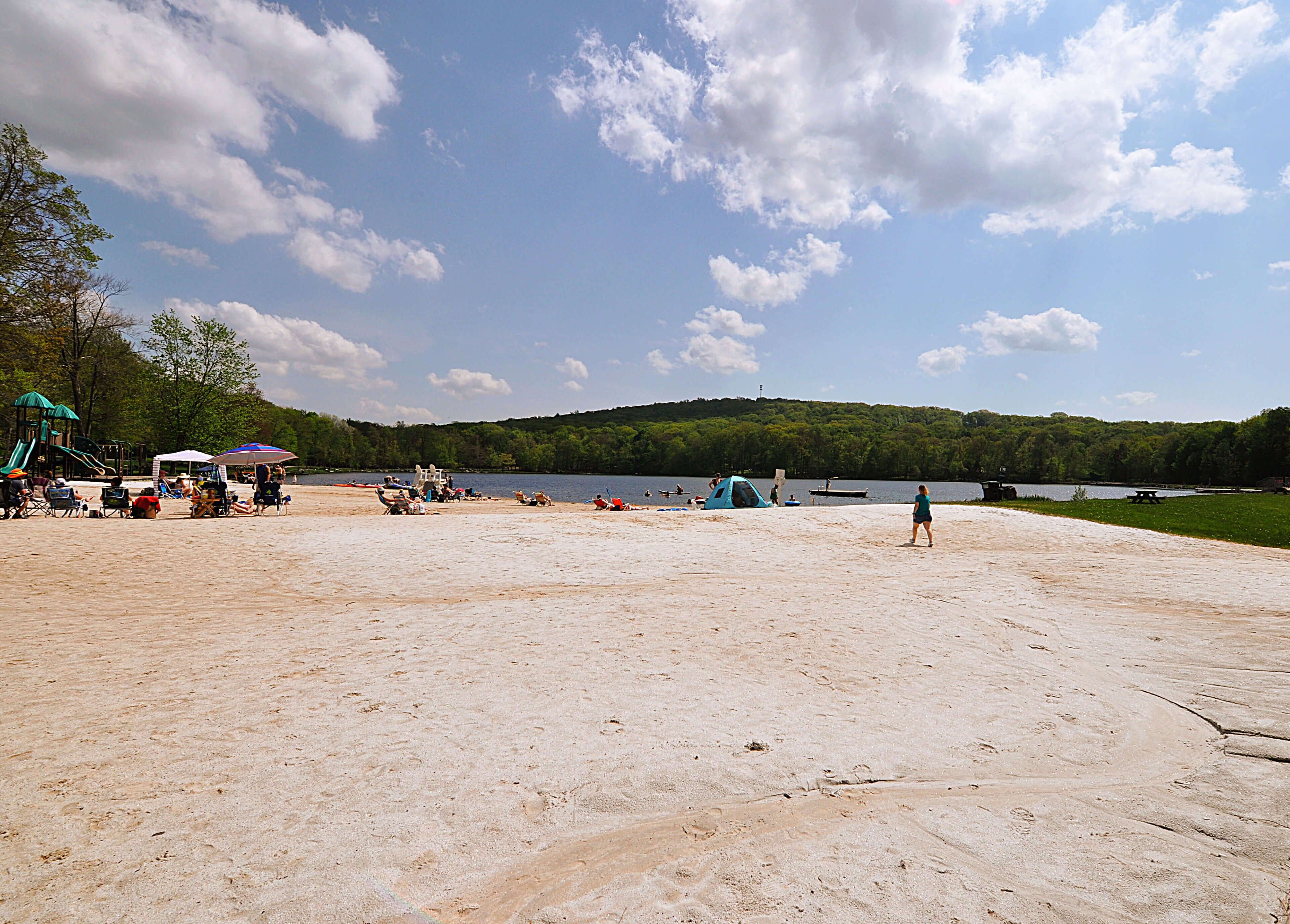 Chaise longue, serviettes de plage
