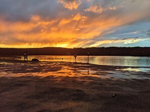 Liegestühle, Strandtücher