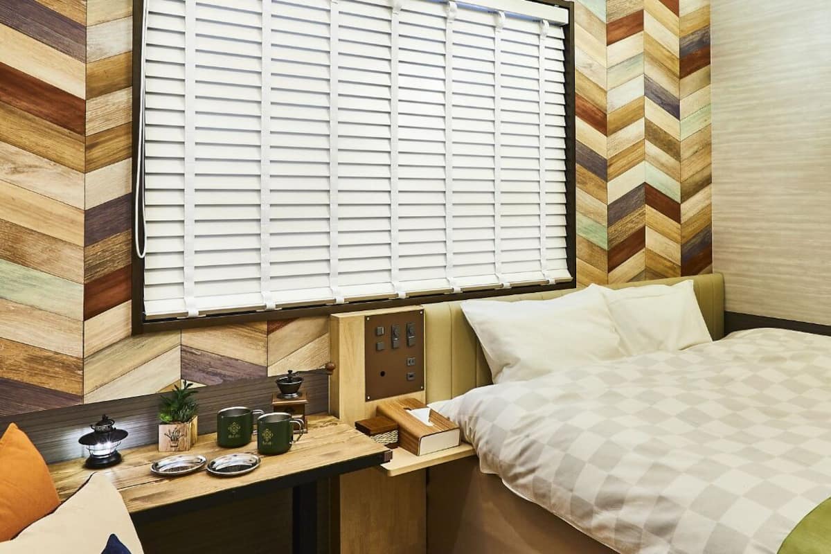 Economy Room, Smoking | 1 bedroom, blackout drapes, soundproofing, WiFi