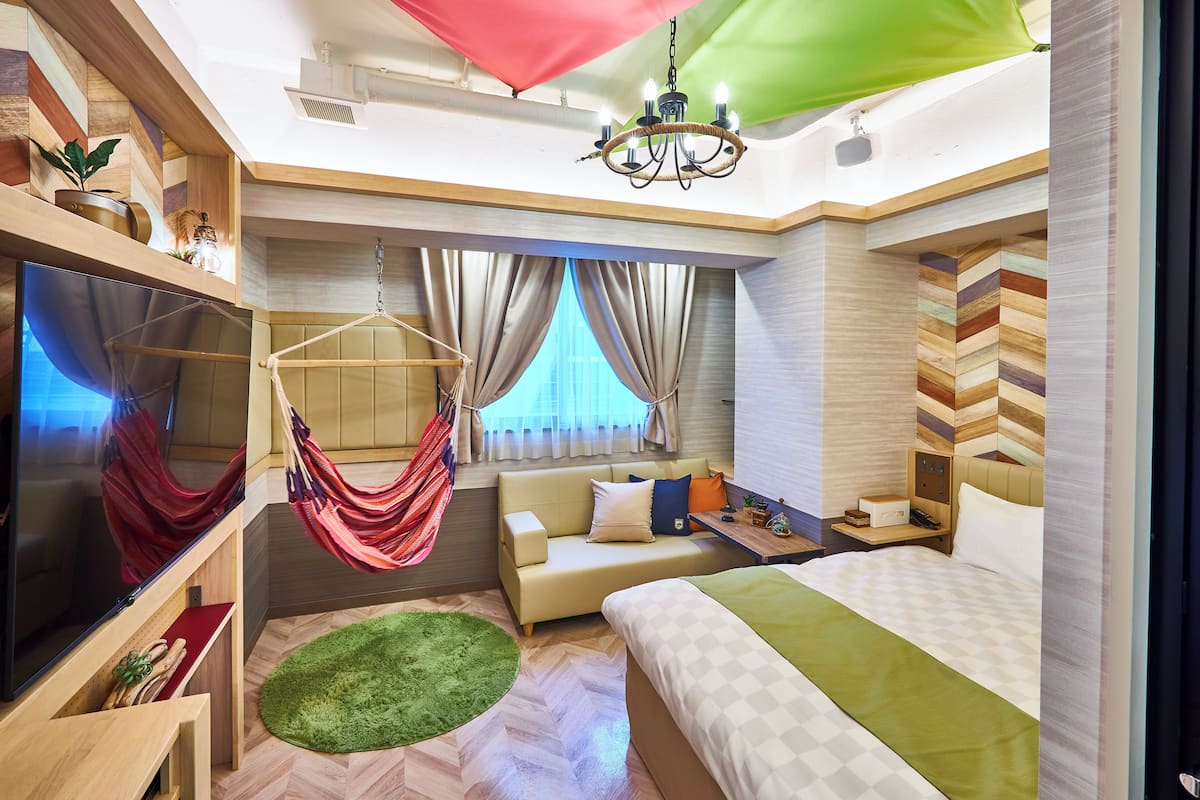 Deluxe-Zimmer, 1 Queen-Bett und Schlafsofa, Nichtraucher | Verdunkelungsvorhänge, schallisolierte Zimmer, WLAN, Bettwäsche