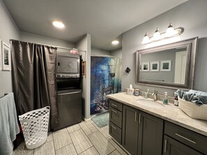 Interior - Peaceful Forest Cottage with Hot Tub  Near Beach+Twin Rocks  Family&Pet Friendly (Rockaway Beach)