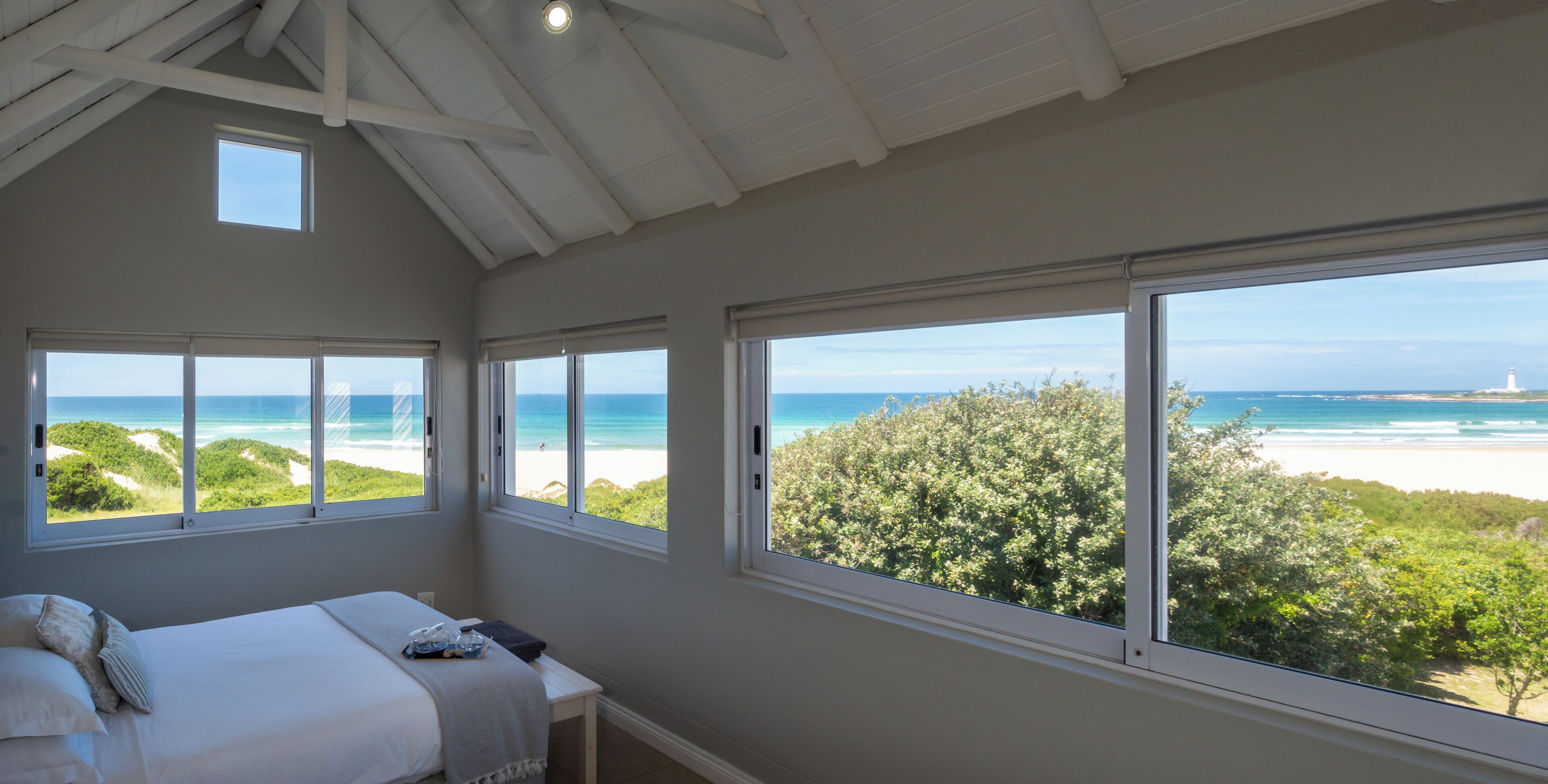 Deluxe Villa | Beach/ocean view