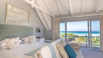 Deluxe Twin Room, Sea View | WiFi (free)