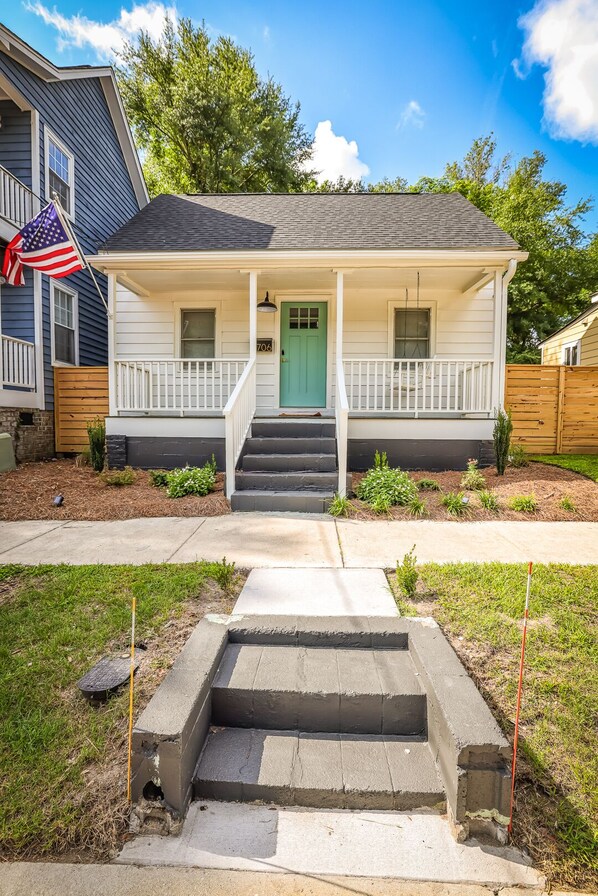 Exterior detail - Coastal Downtown Cottage near Historic Downtown Wilmington, NC (Wilmington)