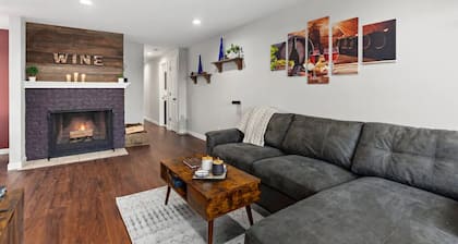 Merlot on Merlo-Wine Country Theme 3 bd 2 bth