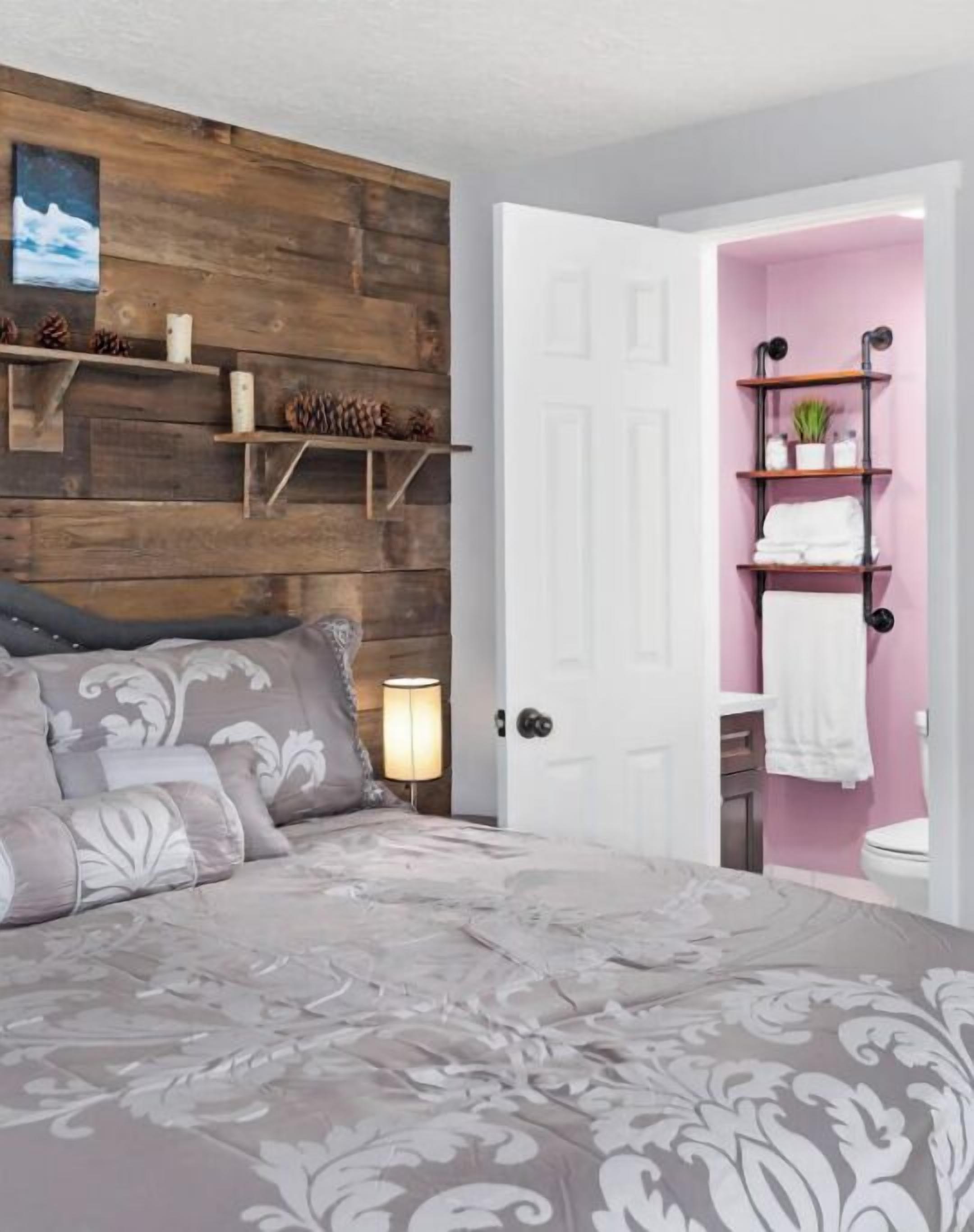 3 多间卧室、办公桌、熨斗/熨衣板、免费 WiFi