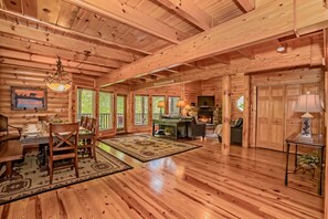 Interior - Right on the river! (Sevierville)