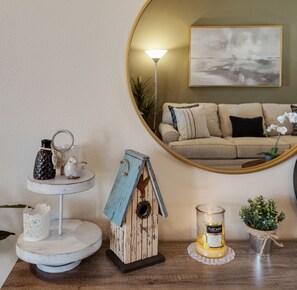 Smart TV, fireplace, DVD player, books