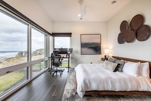 2 bedrooms, desk, free WiFi, bed sheets - Bandon Beach - Ocean View, Hot Tub & Beach Access (Bandon)