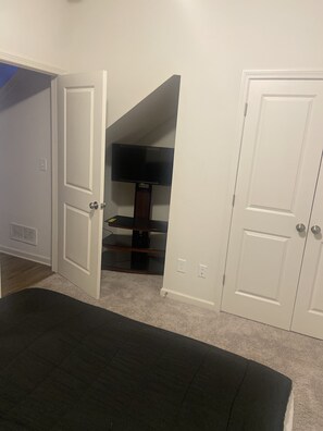 2 camere, ferro/asse da stiro, Wi-Fi gratuito, lenzuola