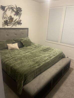 2 bedrooms, iron/ironing board, free WiFi, bed sheets
