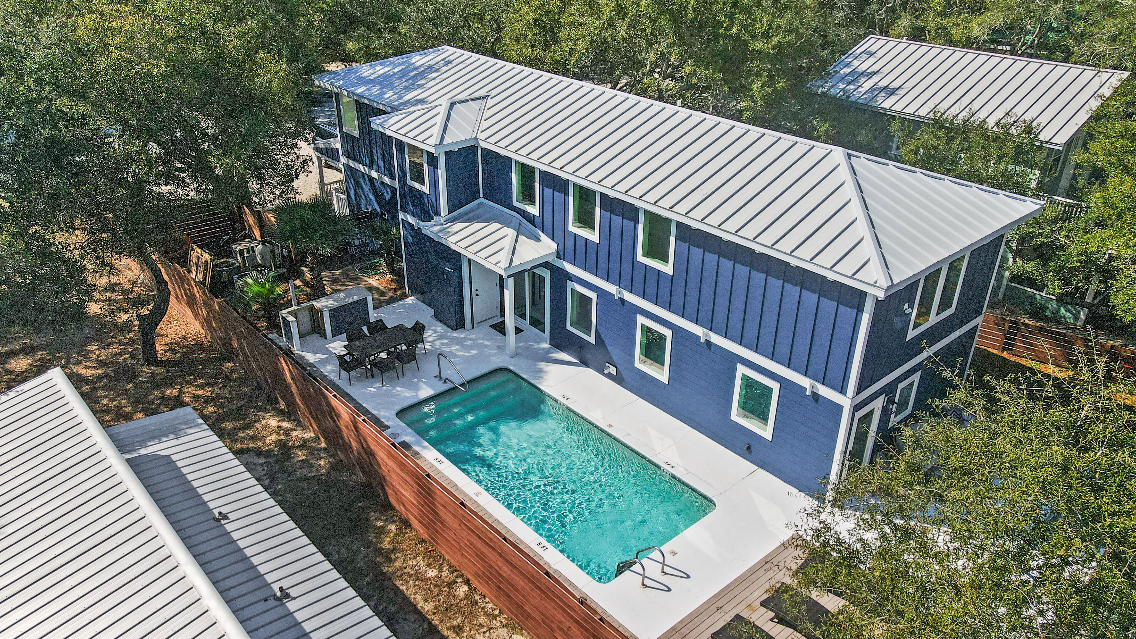 *Newly Renovated* Grayton Beach home - private pool, steps from beach