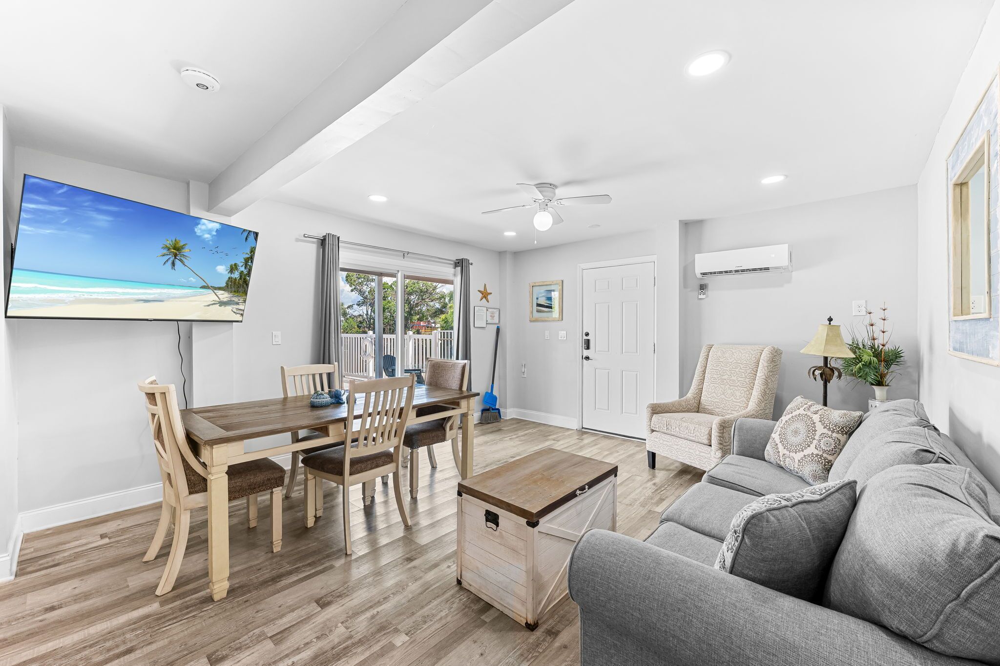 Cozy Beach Villa, Shared Heated Pool, Steps To Beach, Restaurants! - Fort Myers Beach, FL