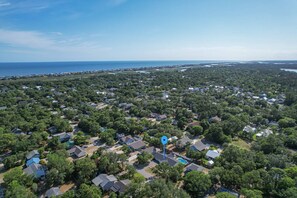 Unclassified image, 4 of 48, button