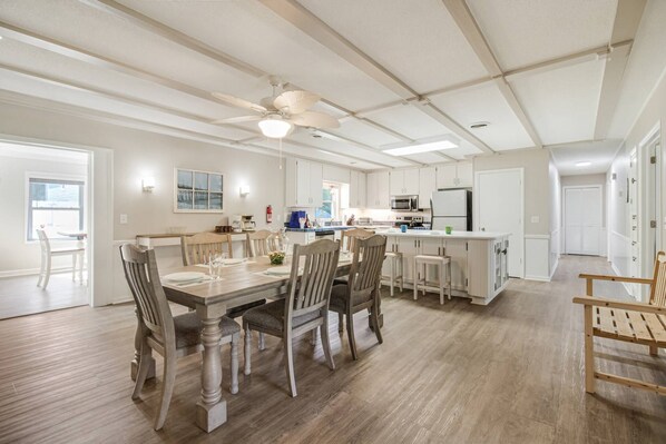 Unclassified image, 1 of 48, button