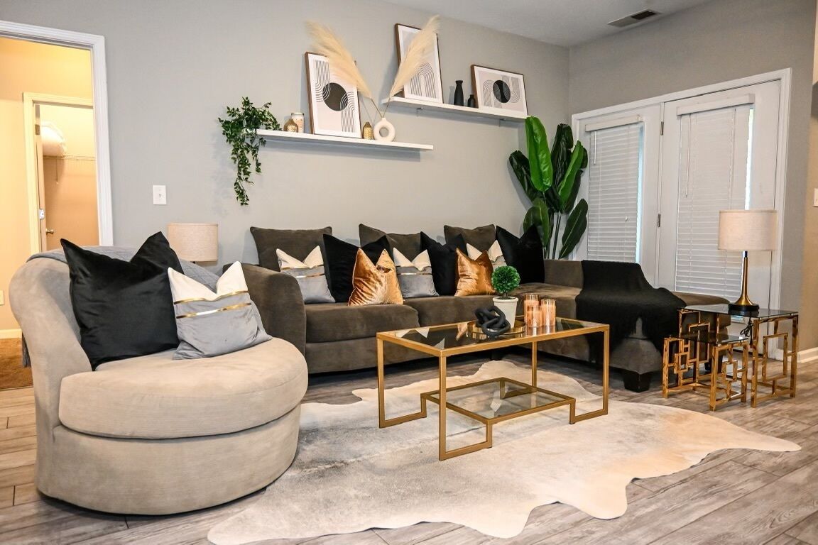 PLUSH - Entire Condo - Uptown Charlotte