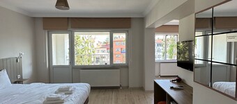 เวล แอดิร์น