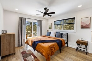 4 habitaciones, tabla de planchar con plancha y wifi gratis 