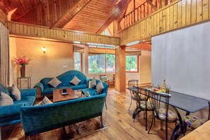 Penthouse Premium | Servicio a la habitación