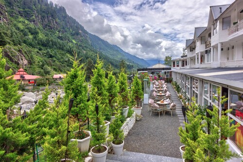 PARADISE - The Whitehouse Cafe