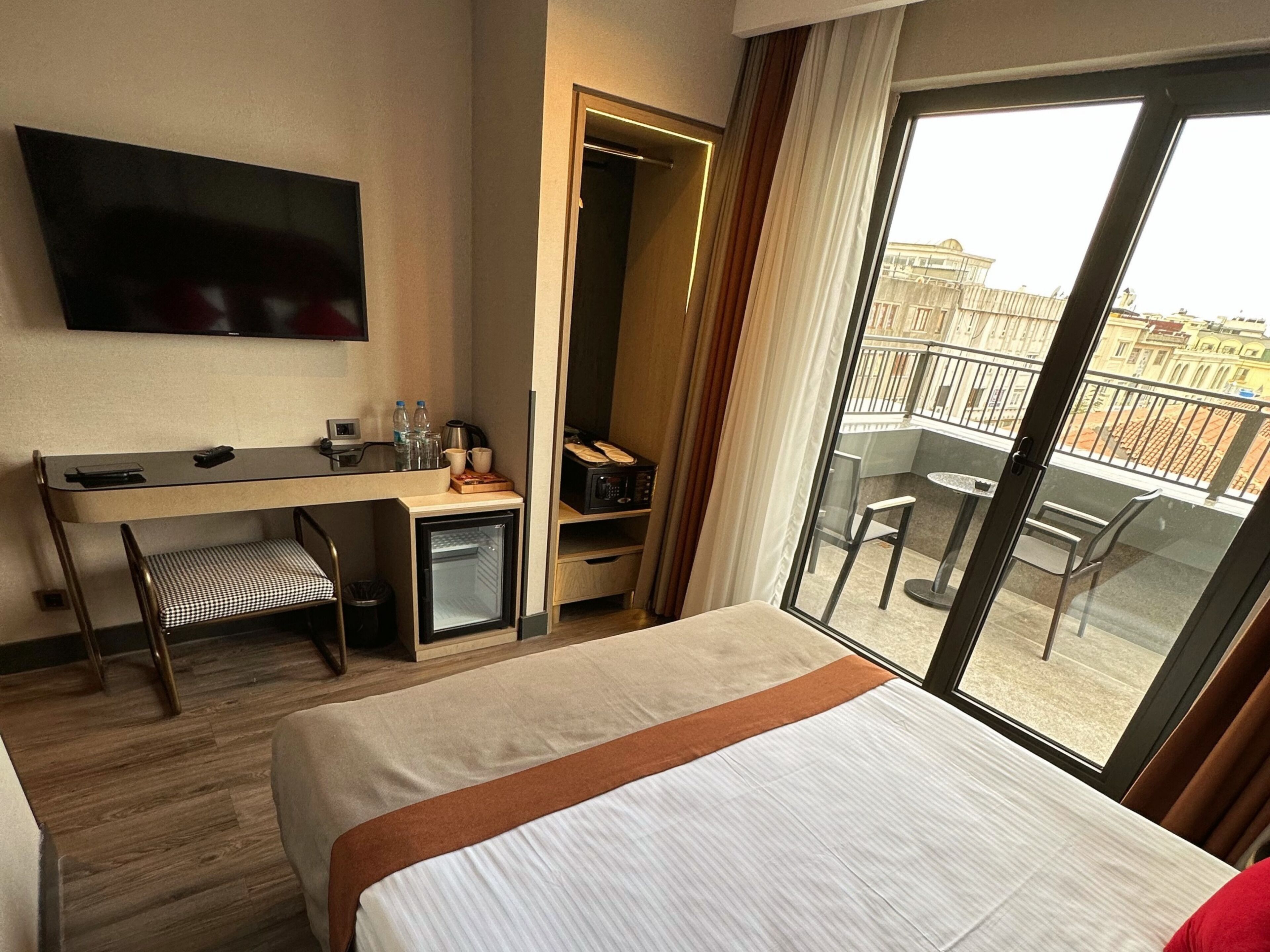 Photo - Edition Old City Hotel