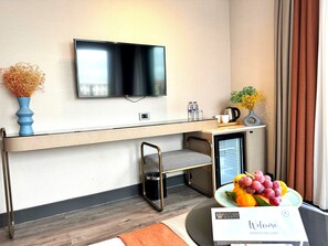 Deluxe szoba két külön ággyal, erkély | Minibár, széf a szobában, egyedi dekoráció és egyedi berendezés