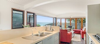 Beachfront Belongil Beach