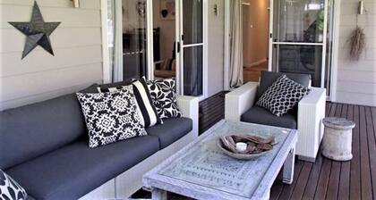 Large Beach House near 2 beaches