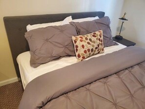 1 chambre, fer et planche Ă repasser, Wi-Fi, draps fournis