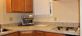 525 Sprague 6 · Apartment just outside of downtown Kalamazoo