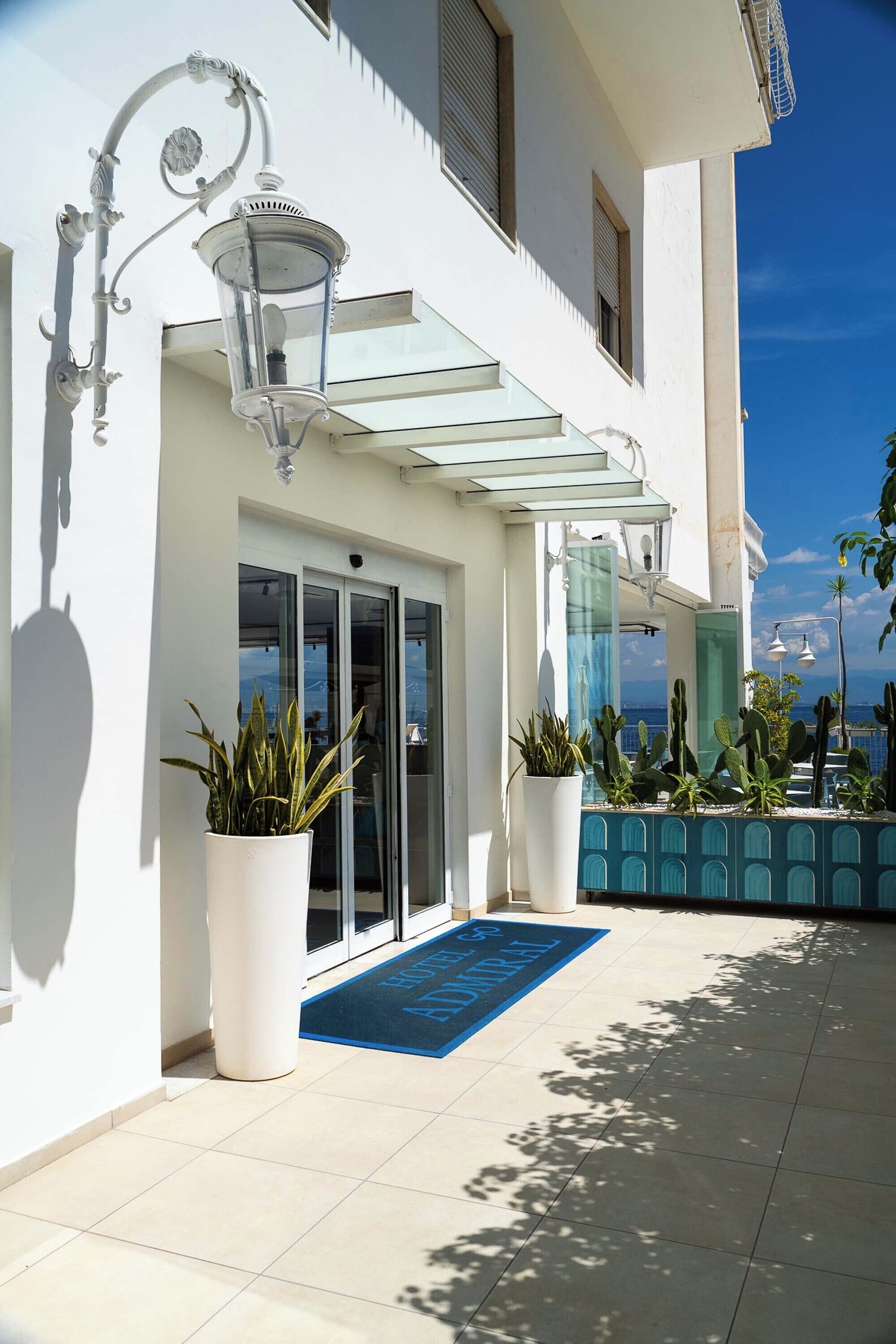 Foto - Admiral Hotel