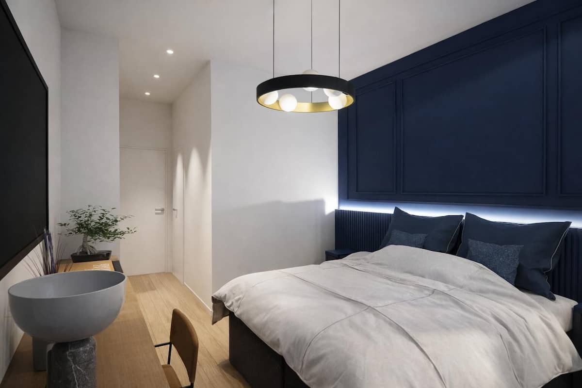 Safe på rommet, skrivebord, wi-fi (inkludert) og sengetøy