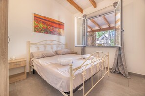 4 Schlafzimmer, Bügeleisen/Bügelbrett, kostenloses WLAN, Bettwäsche