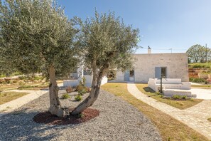 Property grounds - Villa Dimora Dei Desideri - Mari... (Marinelli)