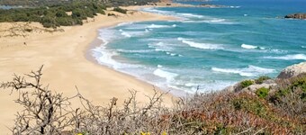 Incantevole 6 Posti Letto a due Passi Dalla Spiaggia di Chia