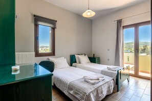 シティ ヴィラ | 4 室のベッドルーム、セーフティボックス (室内)、遮光カーテン、アイロン / アイロン台