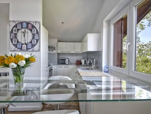 Microwave, oven, stovetop, dishwasher