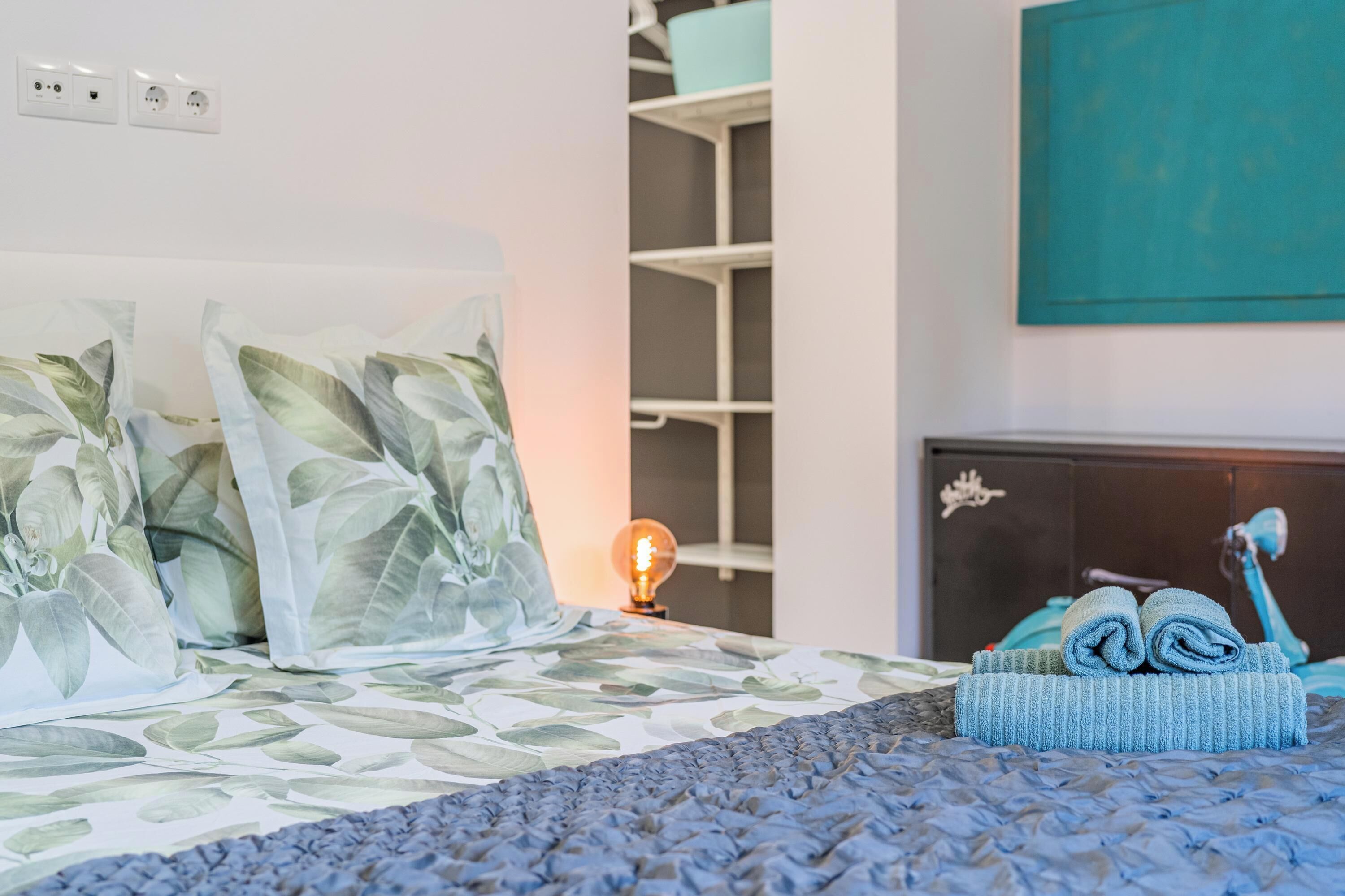 2 habitaciones, tabla de planchar con plancha y wifi gratis 