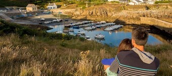 Maison de pêcheur avec vue imprenable sur la mer et le port