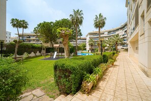 Property grounds - Holiday Apartment 'Fin Albir Spaniahome' with Pool, Furnished Terrace & Wi-Fi (l'Alfàs del Pi)