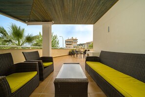 Terrace/patio - Holiday Apartment 'Fin Albir Spaniahome' with Pool, Furnished Terrace & Wi-Fi (l'Alfàs del Pi)