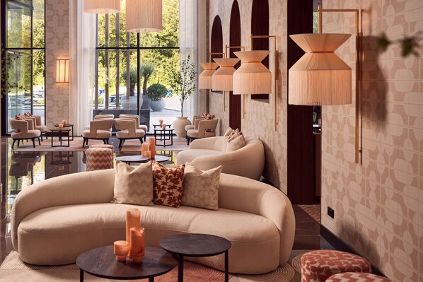 Lobby sitting area - Van der Valk Hotel Lelystad (Lelystad)