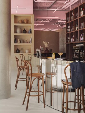 Lunch and dinner served  - OKKO Hotels Paris la Défense (Nanterre)