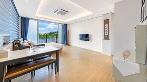 Basic Room, 1 Bedroom (202 (Ocean view))